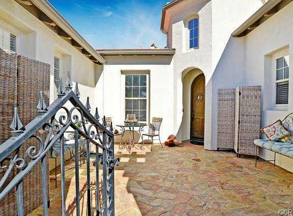 2nd image of 10707 Plumas Way
