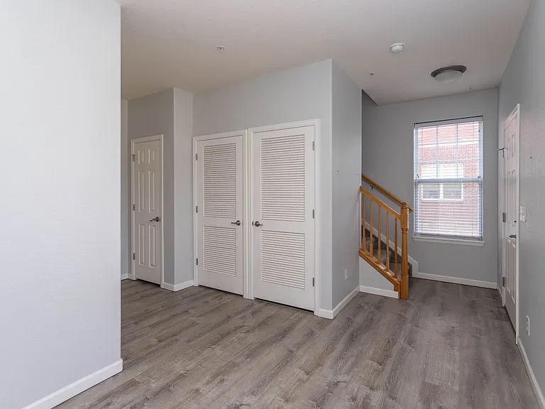 333 E Las Animas St — Photo 18