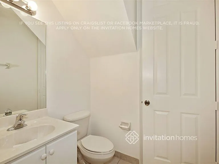 627 NE 35th Ave — Photo 8