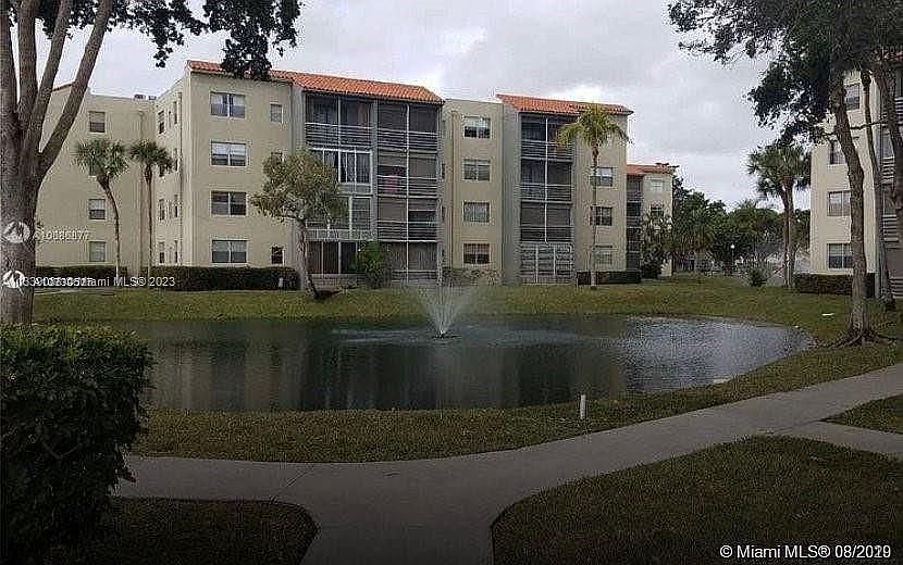 1st image of 1820 N Lauderdale Ave APT 3201