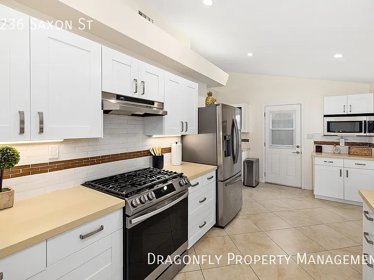 5236 Saxon St — Photo 21