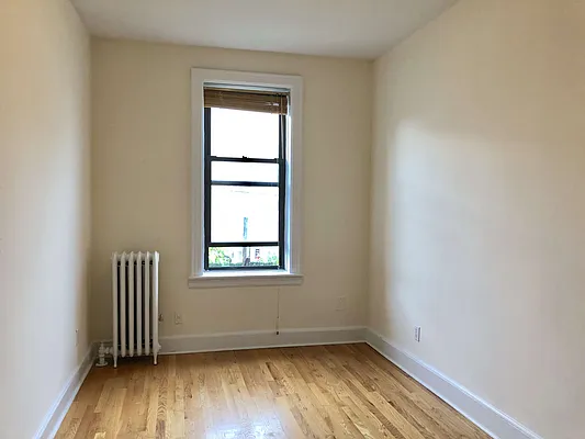 Rented by Astoria Realty | media 32