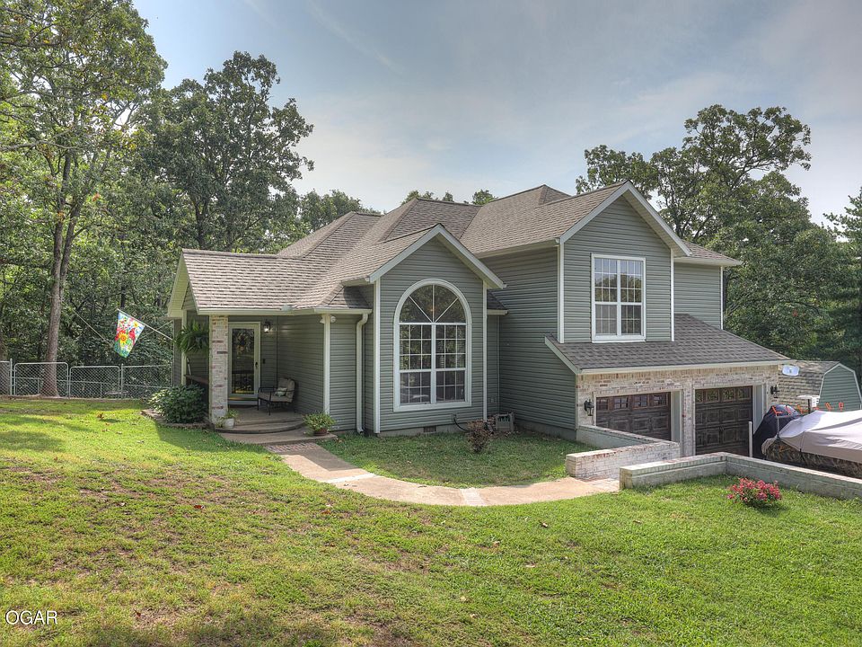 1st image of 7 Centennial Dr