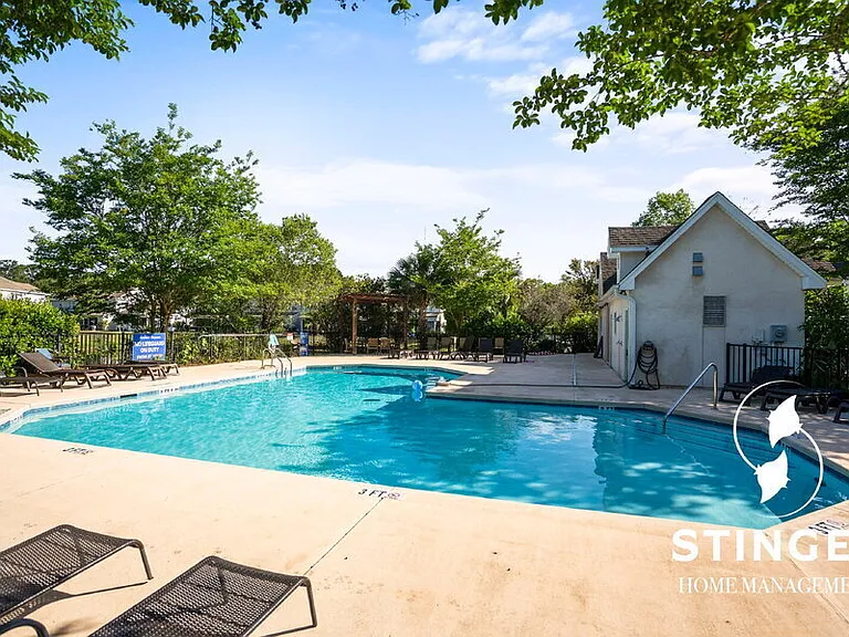 536 Candida Dr — Photo 35