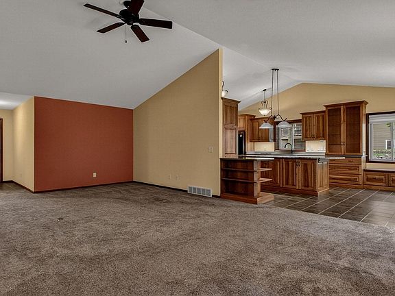 2nd image of 2621 E Princeton Ave