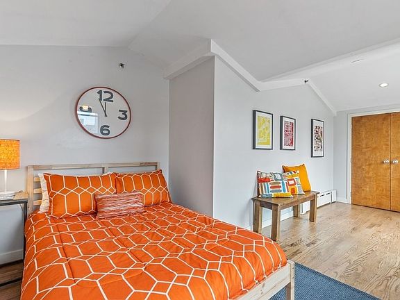5th image of 68 Green St APT 4A