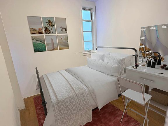 3rd image of 326 W 47th St APT 5B