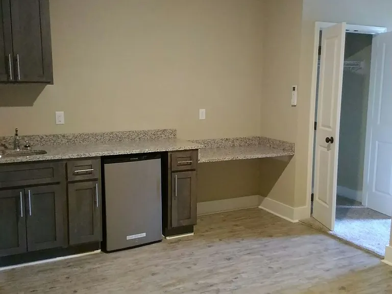 1330 Maddux Ave #B201 — Photo 9