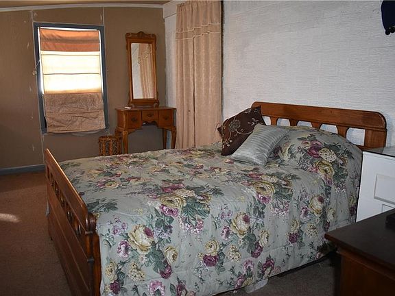 4th image of 3311 Farm Road 499