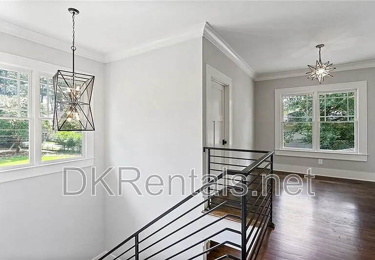 2272 Abby Ln NE — Photo 24