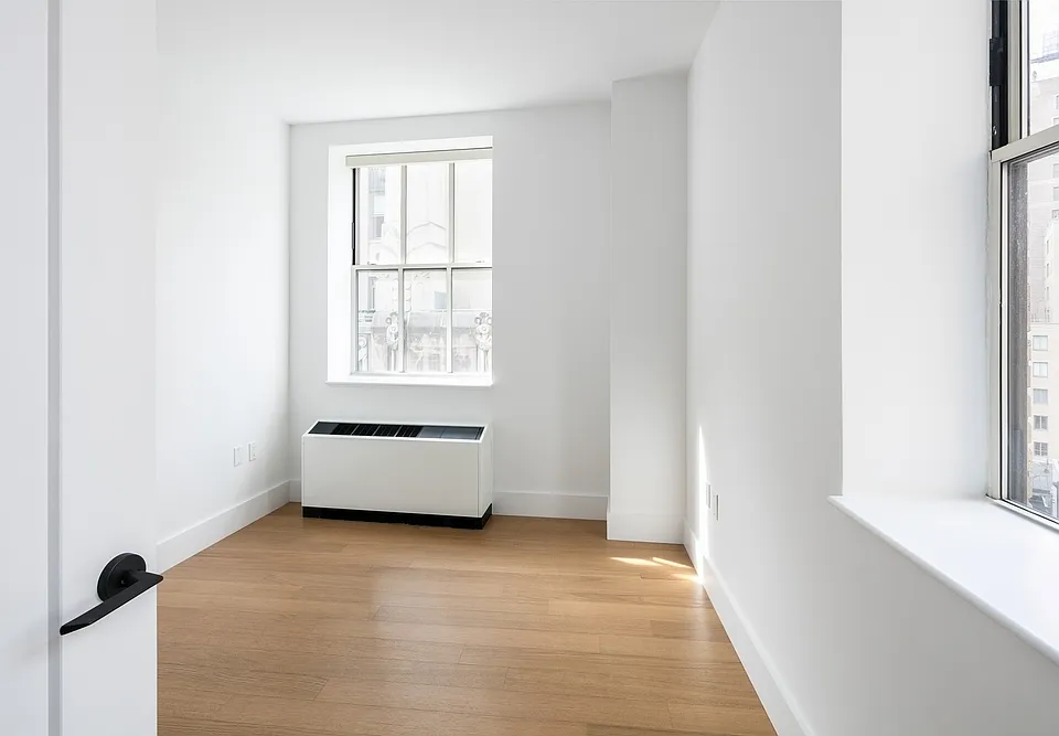 63 Wall St #803