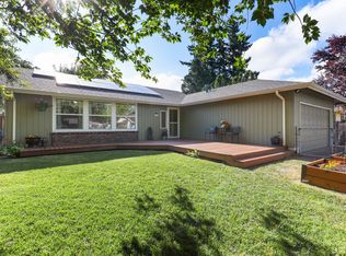 2460 NE Juniper Ave, Gresham, OR 97030