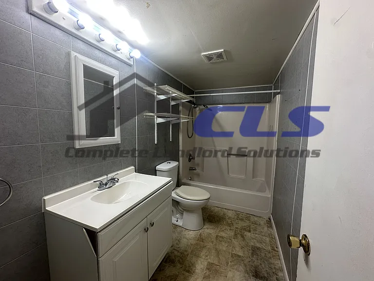 626 E Curry Dr E #H — Photo 4