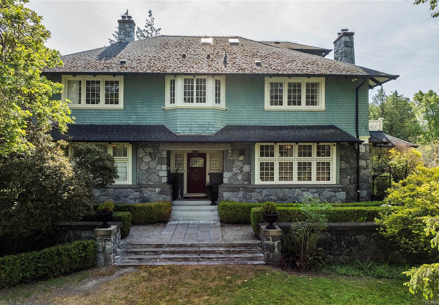 825 Foul Bay Rd, Victoria, BC V8S 4H6 MLS 965152 Zillow