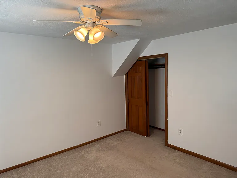 16 Indian Rock Dr — Photo 7