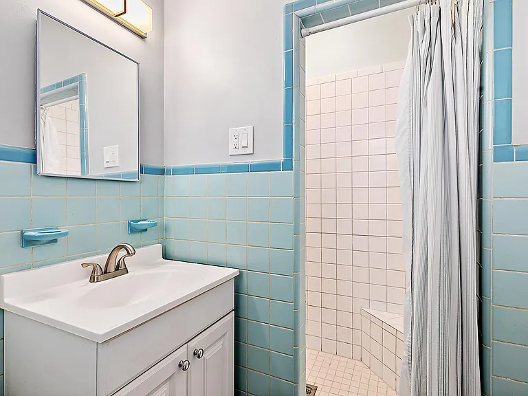 4428 Worth Dr W — Photo 7