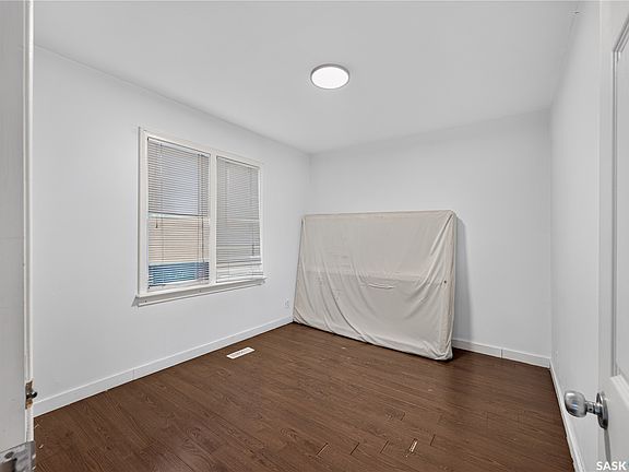 4th image of 1812 Ottawa Street