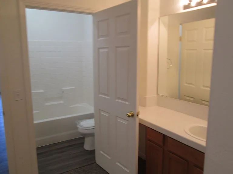 530 Yellow Meadow Ct — Photo 13