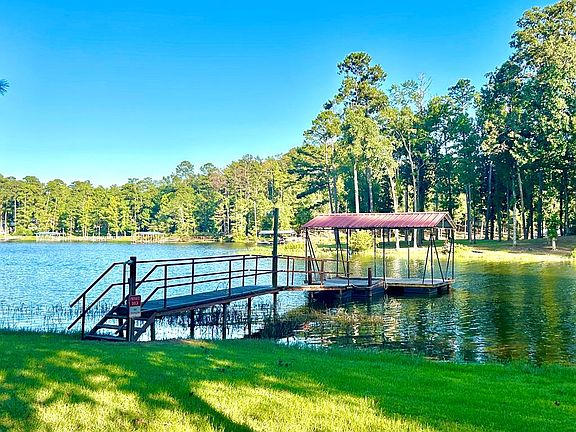 2nd image of 771 Calhoun Dr