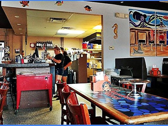 3rd image of 408 Tamiami Trl Unit 112