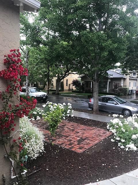1st image of 1189 Glenn Ave