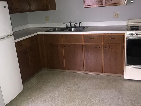 5th image of 201 NW College Ave APT 7