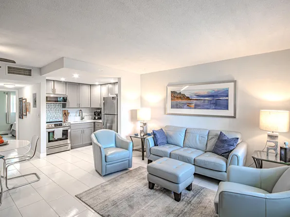 660 Glouchester Street #106, Boca Raton, FL 33487