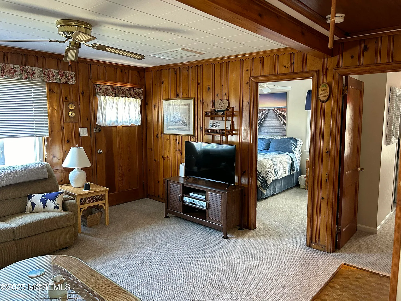 3 bed, 918 sqft, $2,200 — Photo 2
