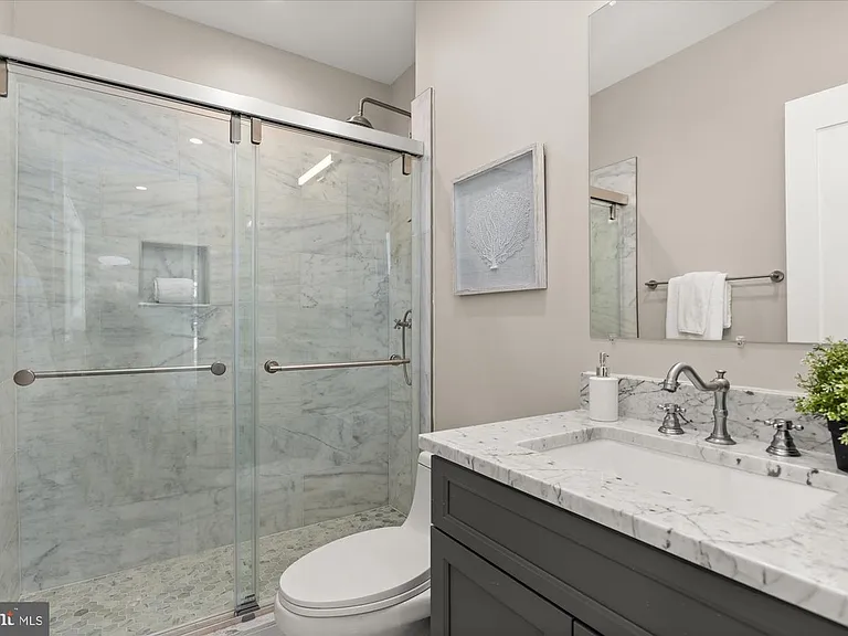 5305 Connecticut Ave NW #10 — Photo 18
