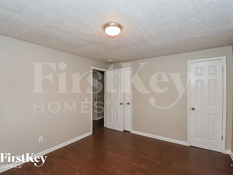 3940 Erica Cir — Photo 10