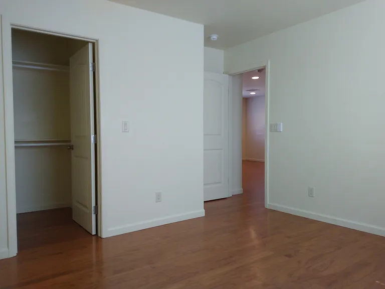 926 Whetstine Ave #C — Photo 13