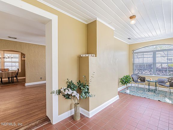 5th image of 2328 BELOTE Place