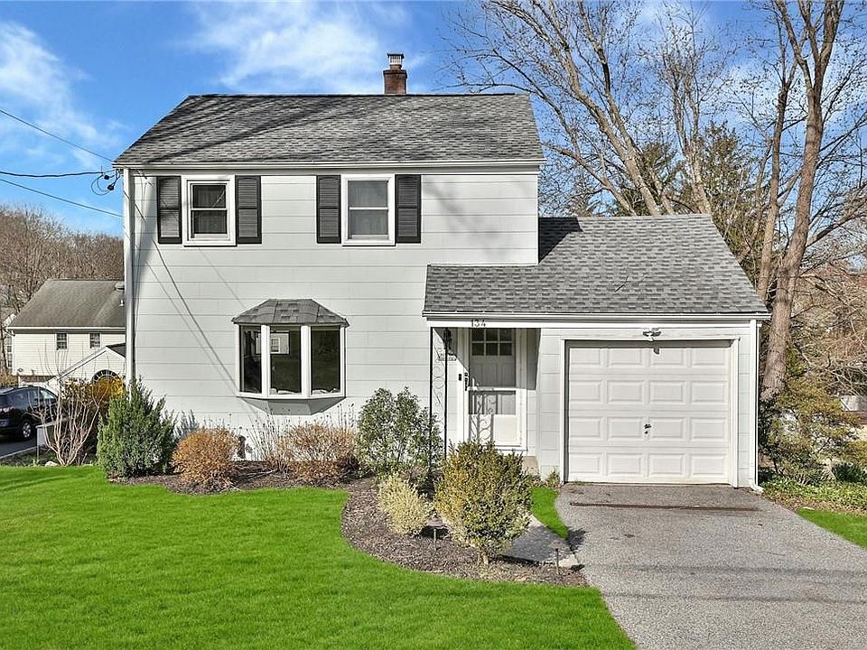 1st image of 134 Bainbridge Avenue