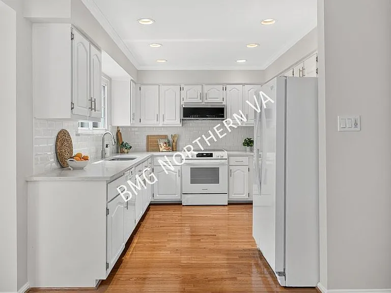 6001 Keble Dr — Photo 28