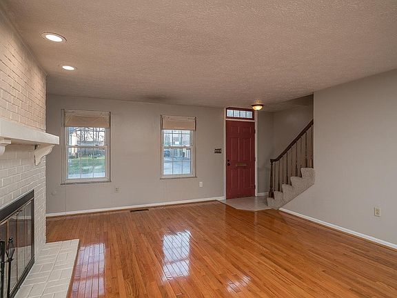 2nd image of 2805 Red Lion Ct