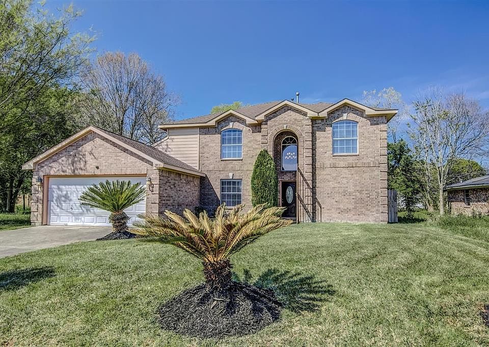 1st image of 3811 Hiford Dr