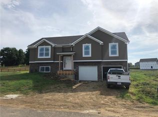 19113 Pawnee St, Joseph, MO 64505