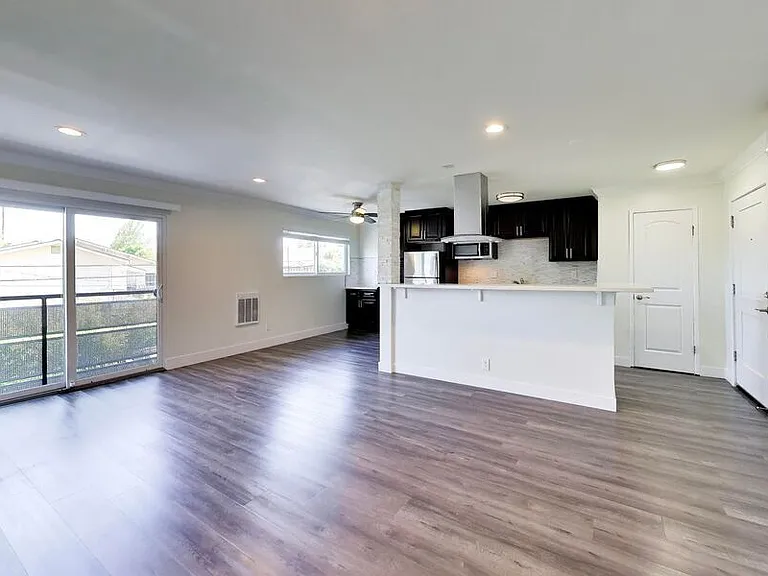 1662 Hollenbeck Ave #19 — Photo 3