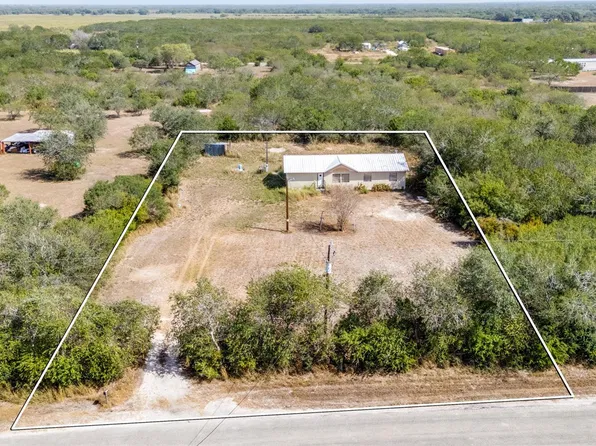2389 River Oaks, Beeville, TX 78389