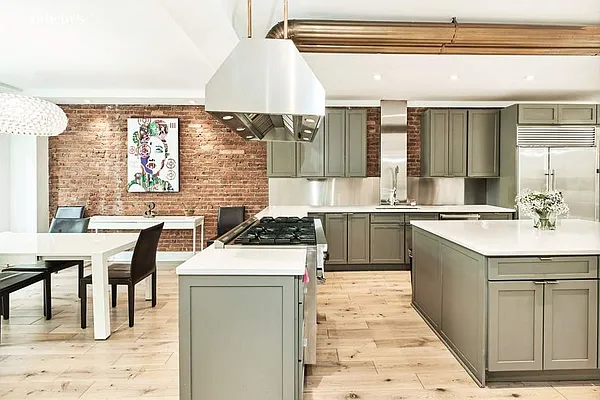 Rented by Sotheby's International Realty | media 44