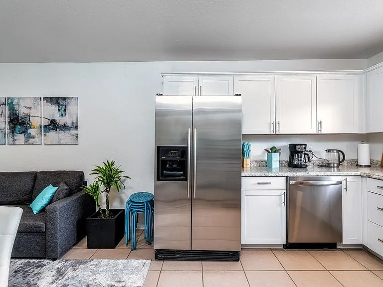 134 Tropicana Dr #1 — Photo 3