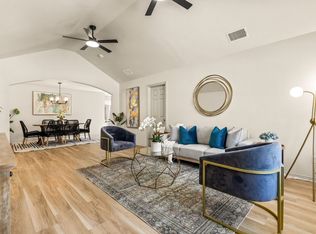 274 S Saint Augustine Rd, Dallas, TX 75217