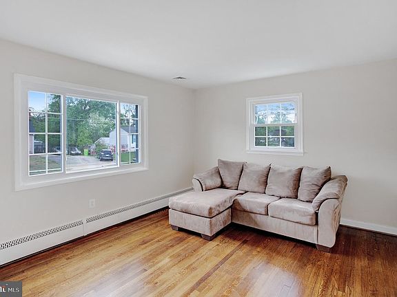 3rd image of 14110 Mount Pleasant Dr