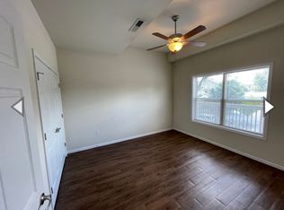 923 Thurston St APT 3, Manhattan, KS 66502