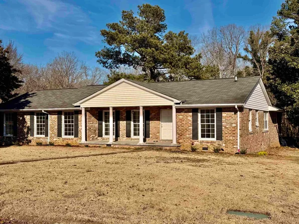 214 Roxie Dr, Florence, AL 35633