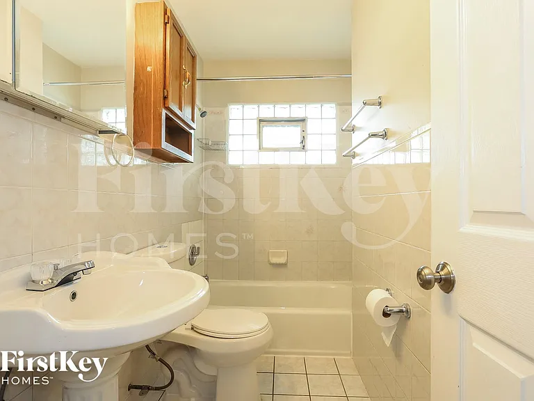 1119 S President St — Photo 8