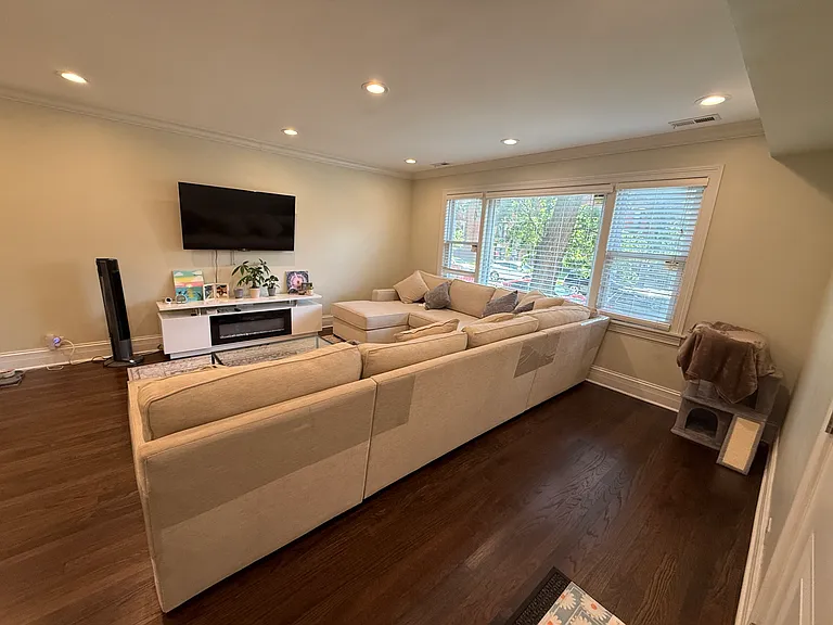 6427 N Albany Ave #1 — Photo 8