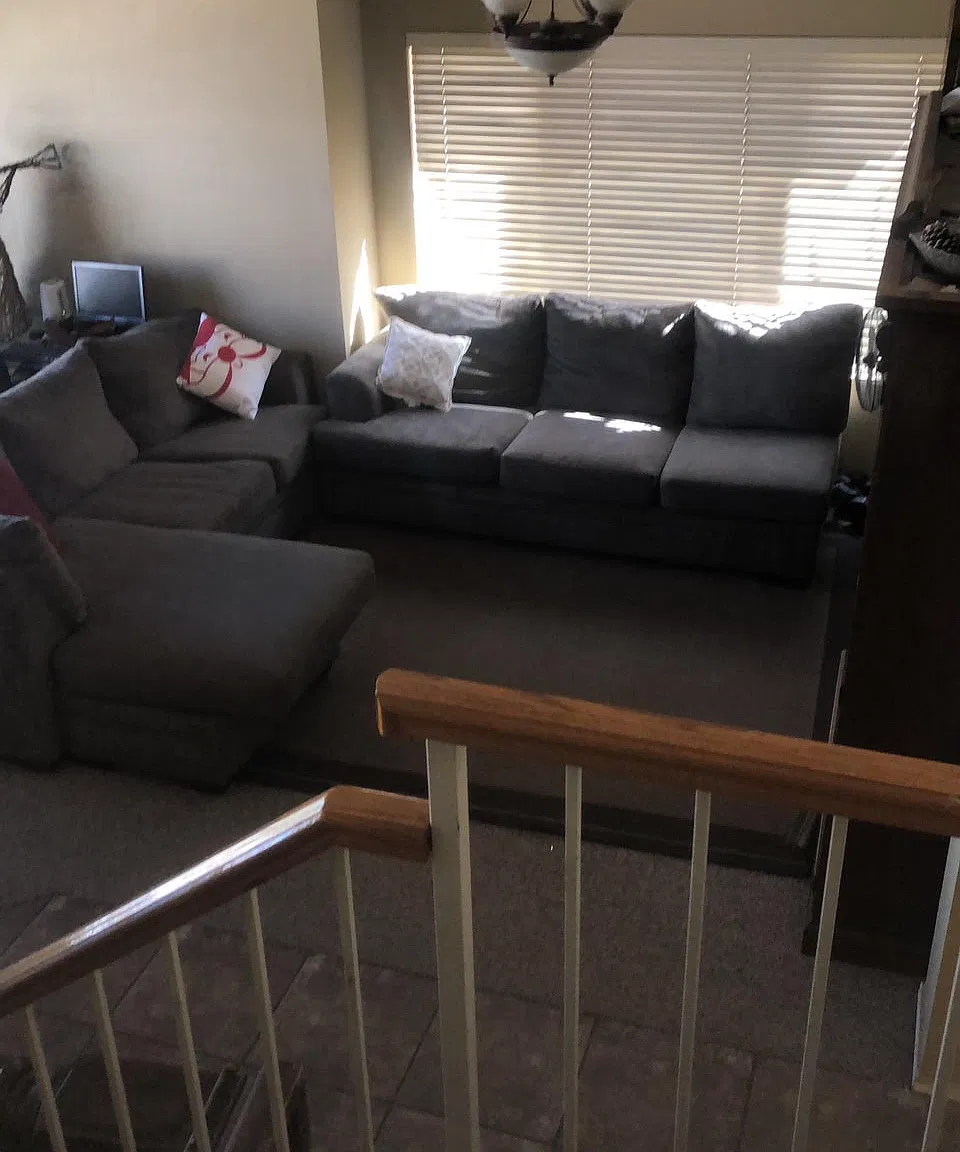3037 E Redwood Ln — Photo 2