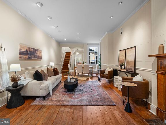 5th image of 832 William St