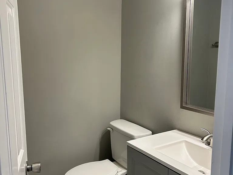 810 Highland Dr #901 — Photo 6